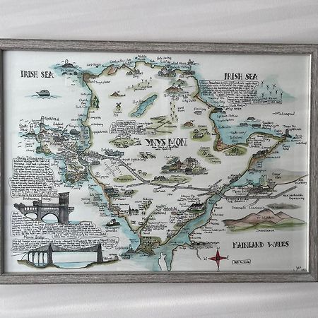 Entire Guest Suite In Four Mile Bridge, Rhoscolyn Valley Esterno foto