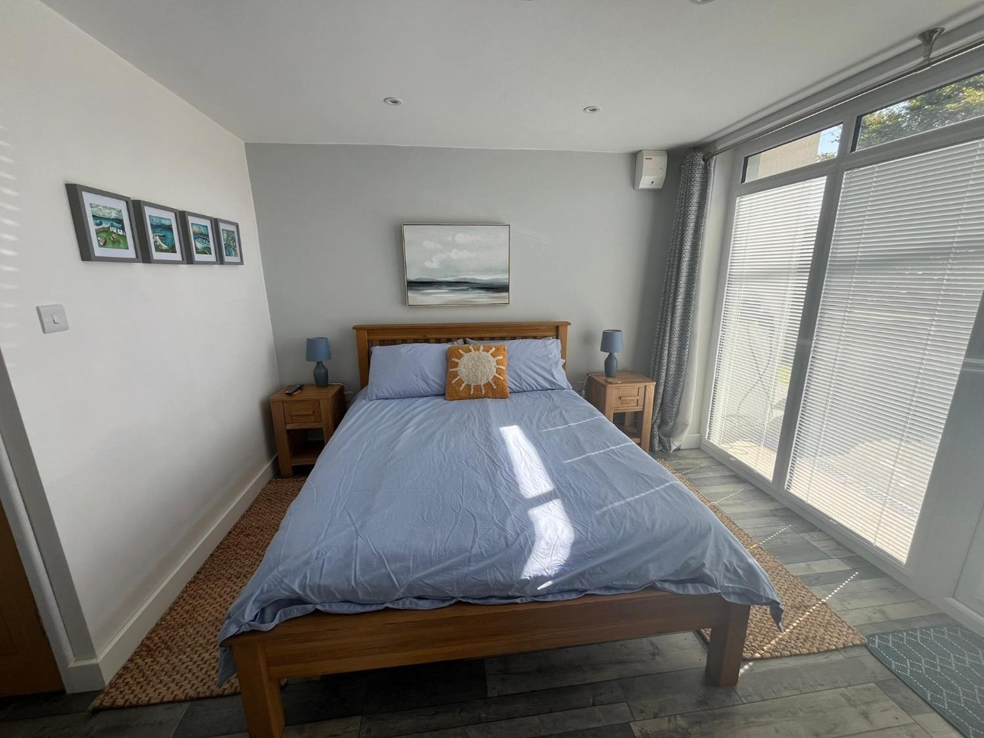 Entire Guest Suite In Four Mile Bridge, Rhoscolyn Valley Esterno foto